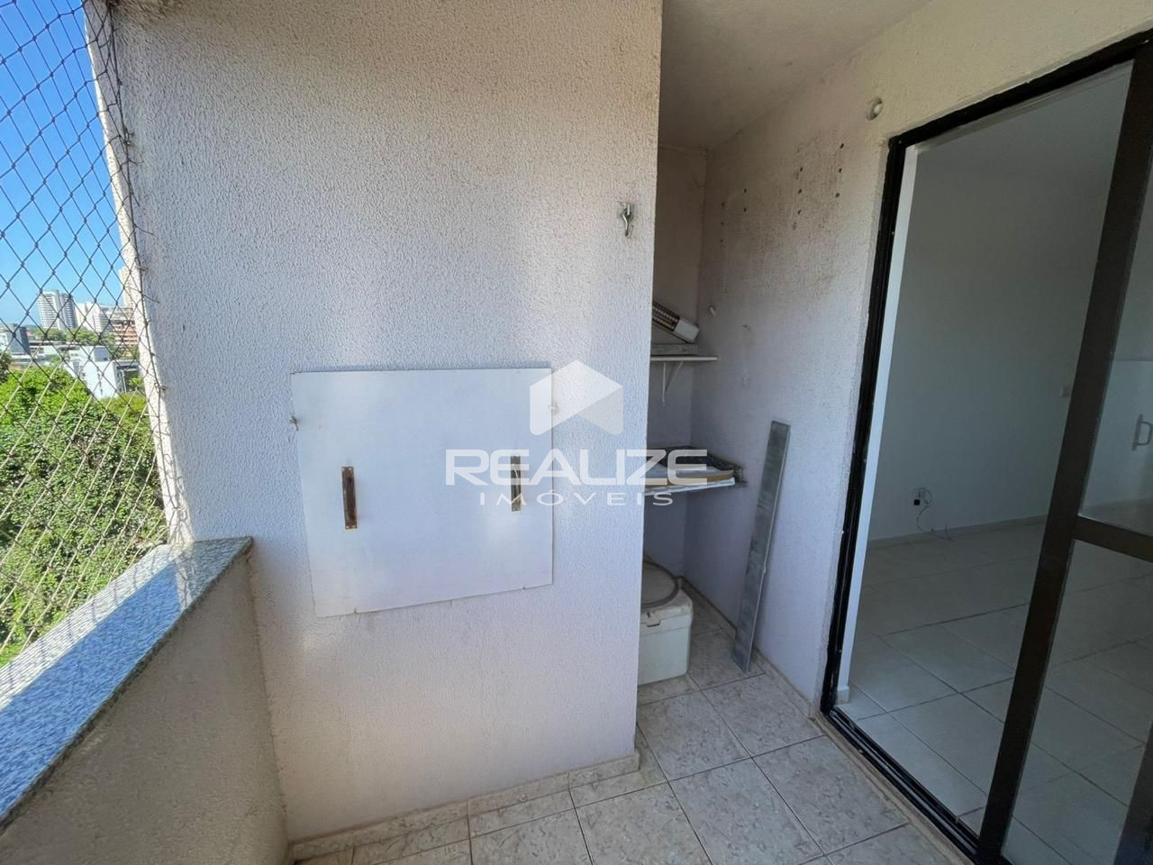 Apartamento à venda no Edifício Lyon com 2 Suítes.