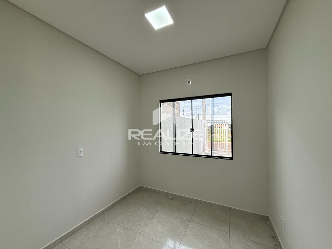 Casa à venda no Morada dos Ipês com 2 quartos. 