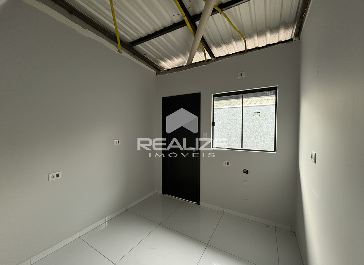 Casa à venda no Jardim Jasmim com 2 quartos (1 Suíte). 
