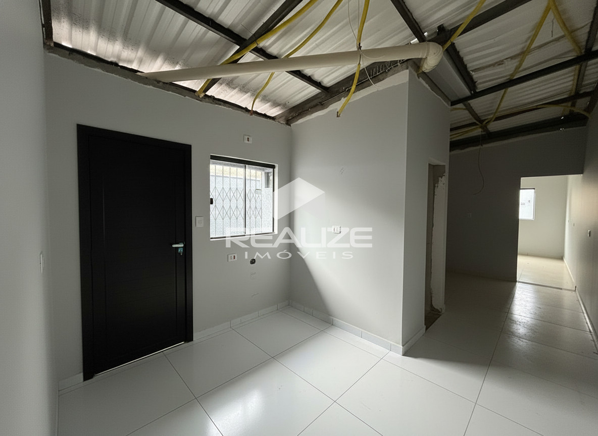 Casa à venda no Jardim Jasmim com 2 quartos (1 Suíte). 