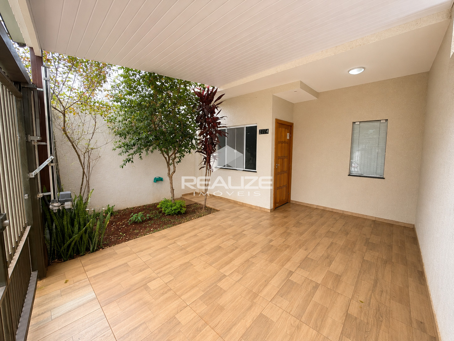 Casa à venda no Nova Andradina com 2 Quartos sendo (1 Suite). 