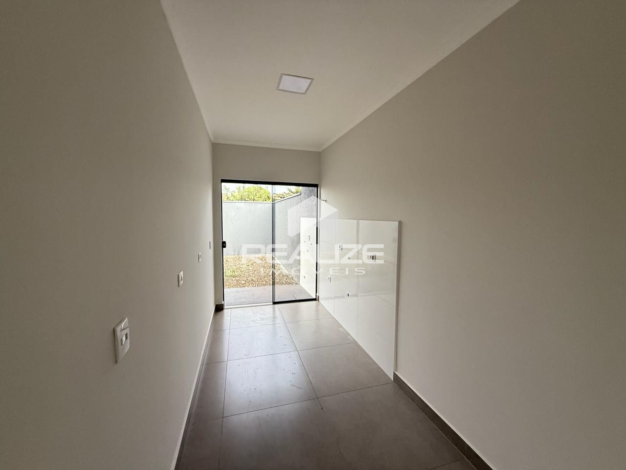 Casa à venda no Jardim Alvorada com 2 quartos. 