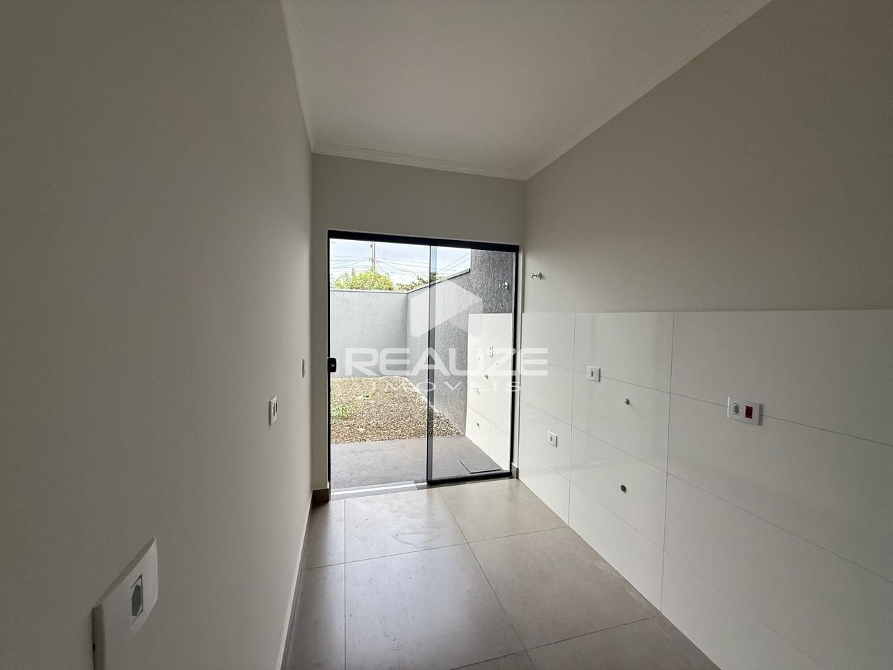 Casa à venda no Jardim Alvorada com 2 quartos. 