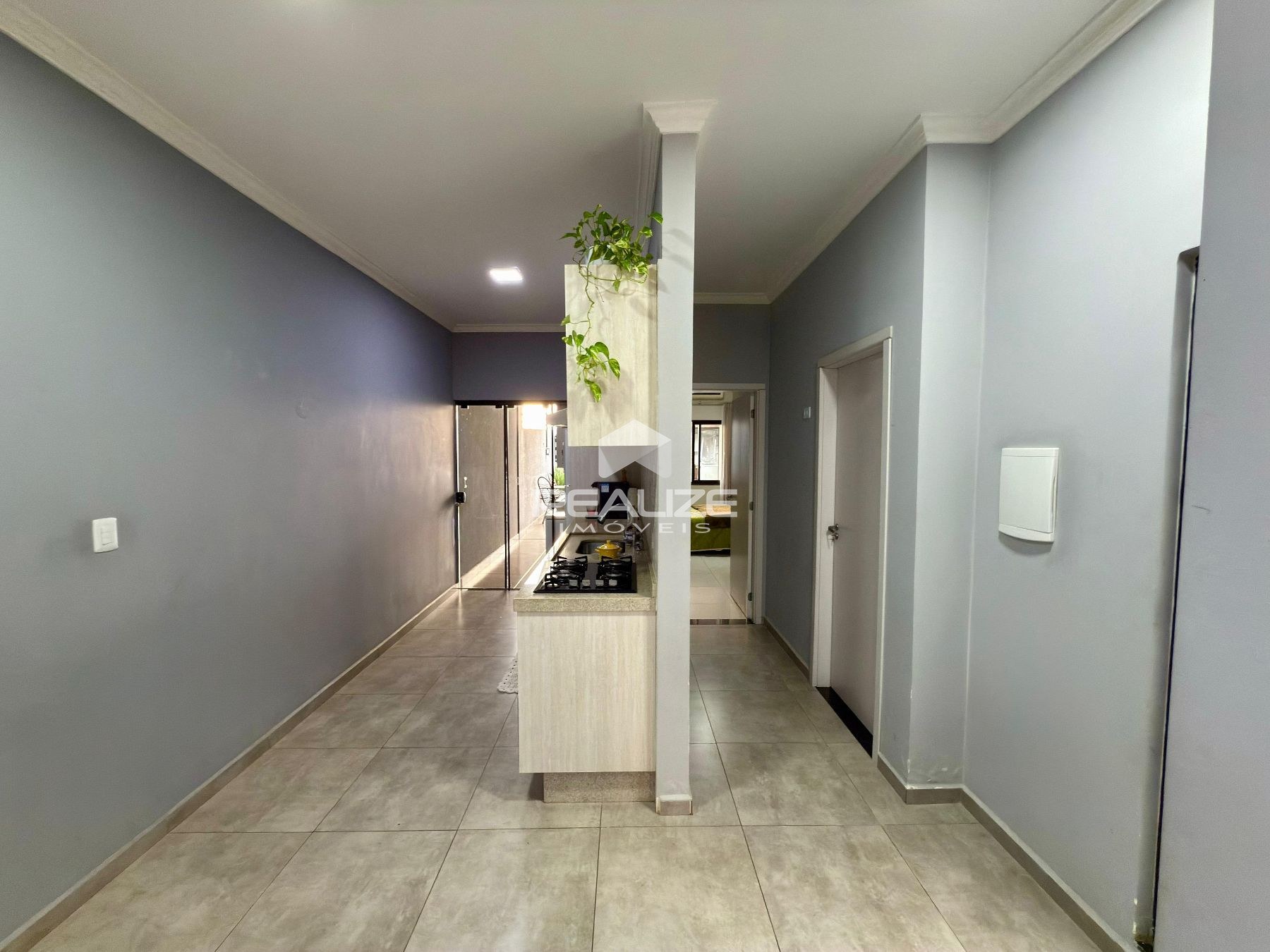 Casa à venda no Jardim Ipê com 3 quarto e amplo terreno.