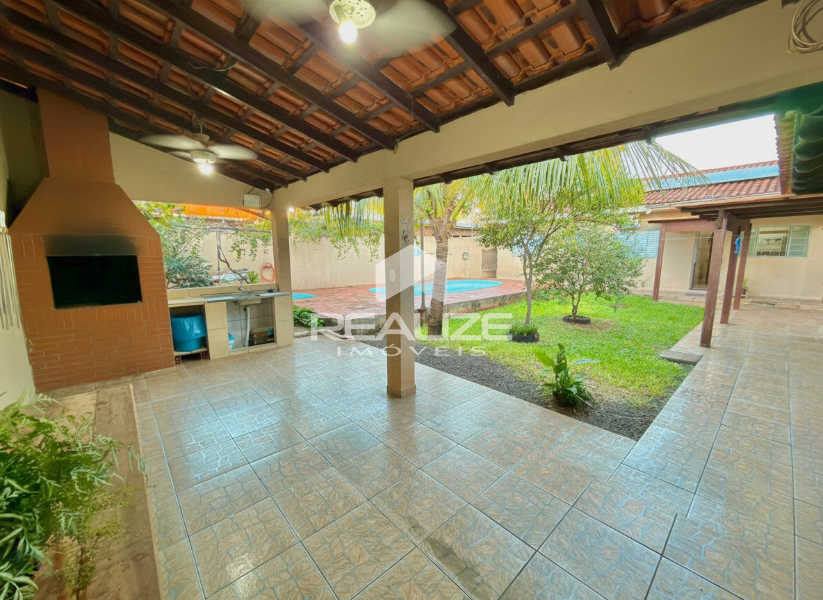 Casa à venda no Jardim Petrópolis com 4 quartos e piscina. 