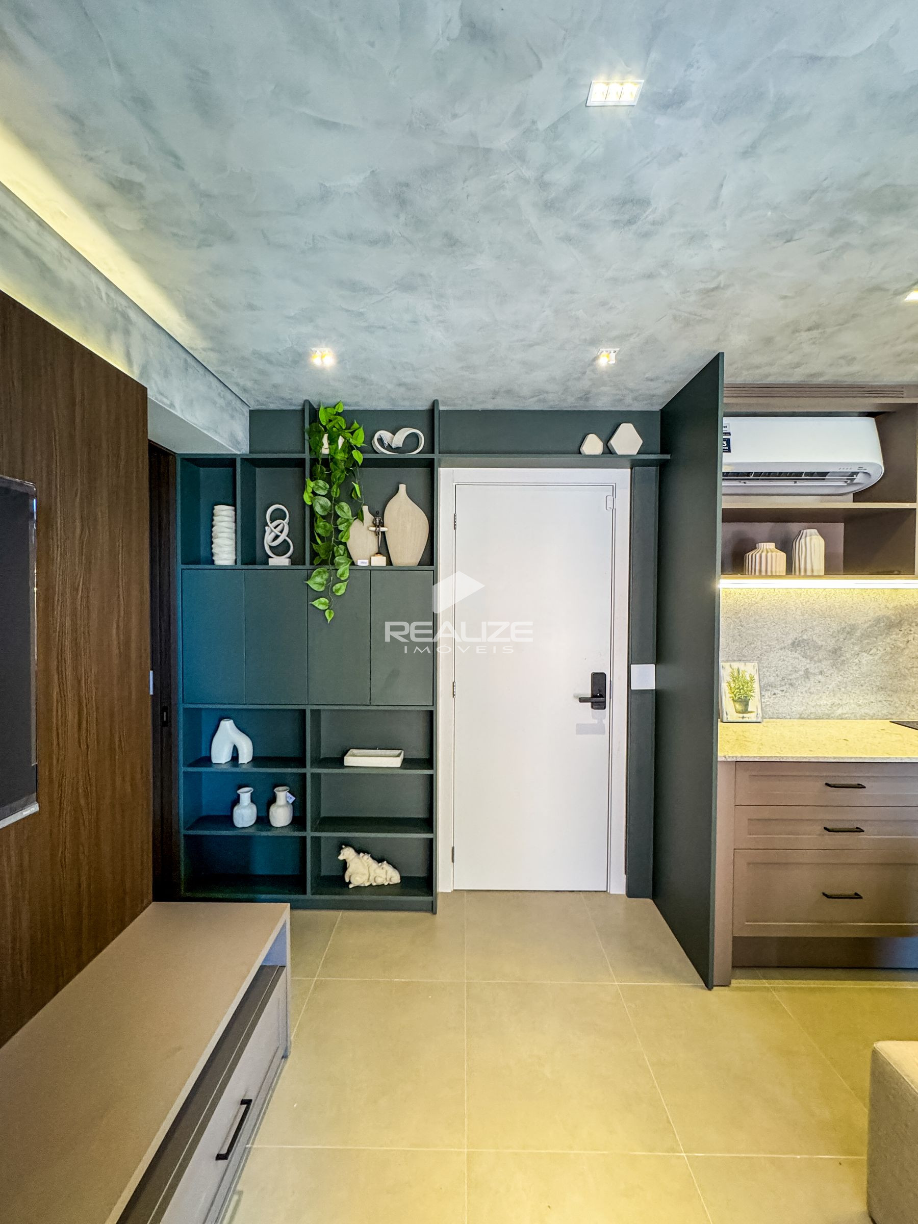 Apartamento à venda no Edifício Sunset com 2 Quartos (1 Suíte).