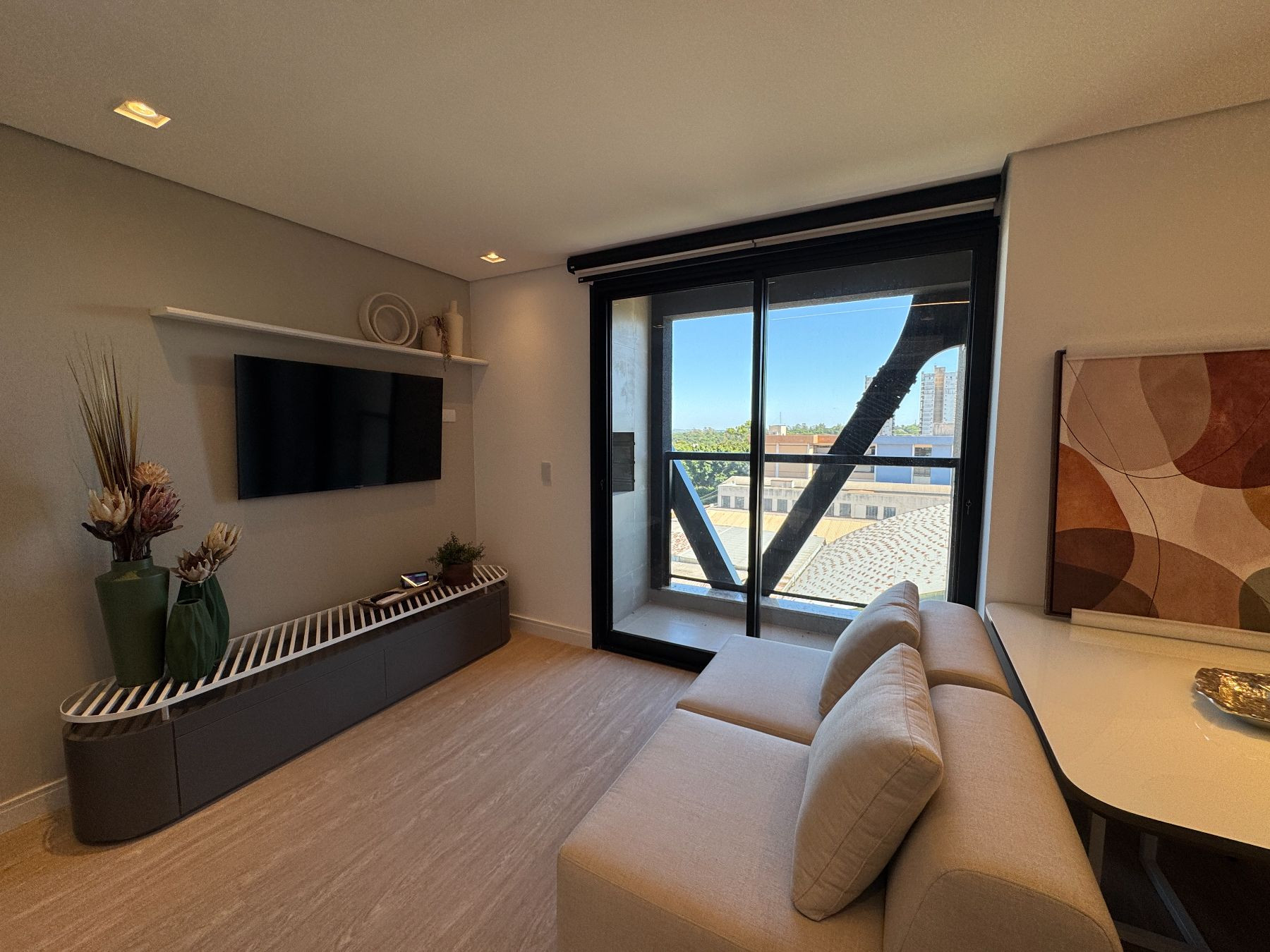 Apartamento à venda no Edifício Sunset com 2 Quartos (1 Suíte). 