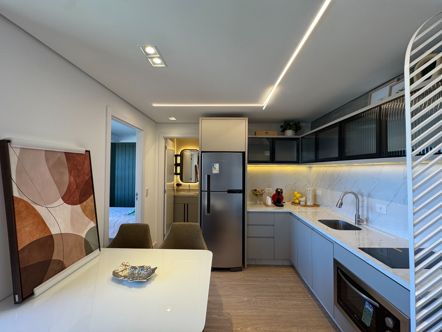 Apartamento à venda no Edifício Sunset com 2 Quartos (1 Suíte). 