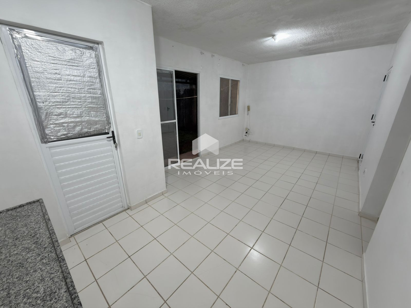 Casa venda no Condomnio Terra Nova com 2 quartos.