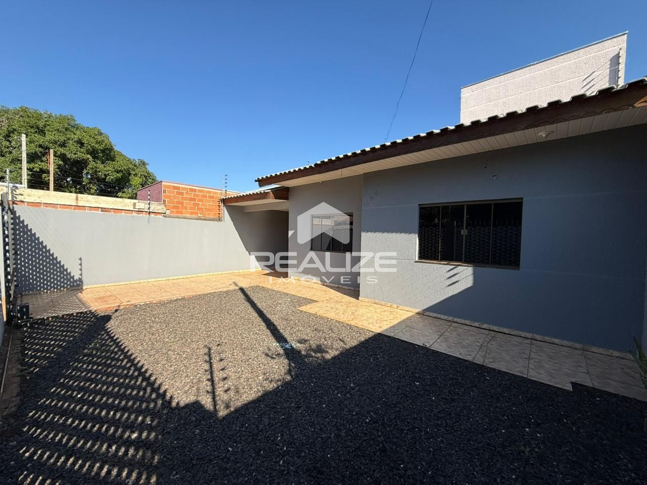 Casa à venda Jardim Rosi Magalhães com 2 quartos. 