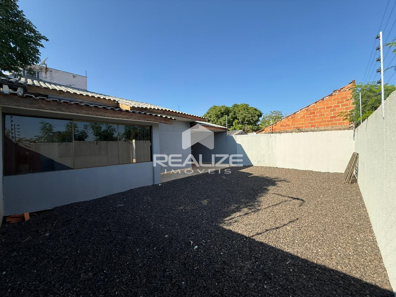 Casa à venda Jardim Rosi Magalhães com 2 quartos. 