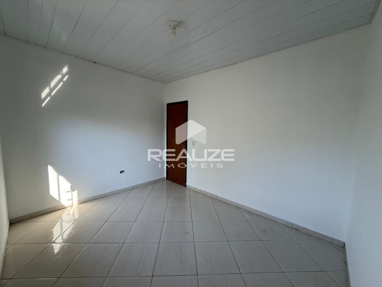 Casa à venda Jardim Rosi Magalhães com 2 quartos. 