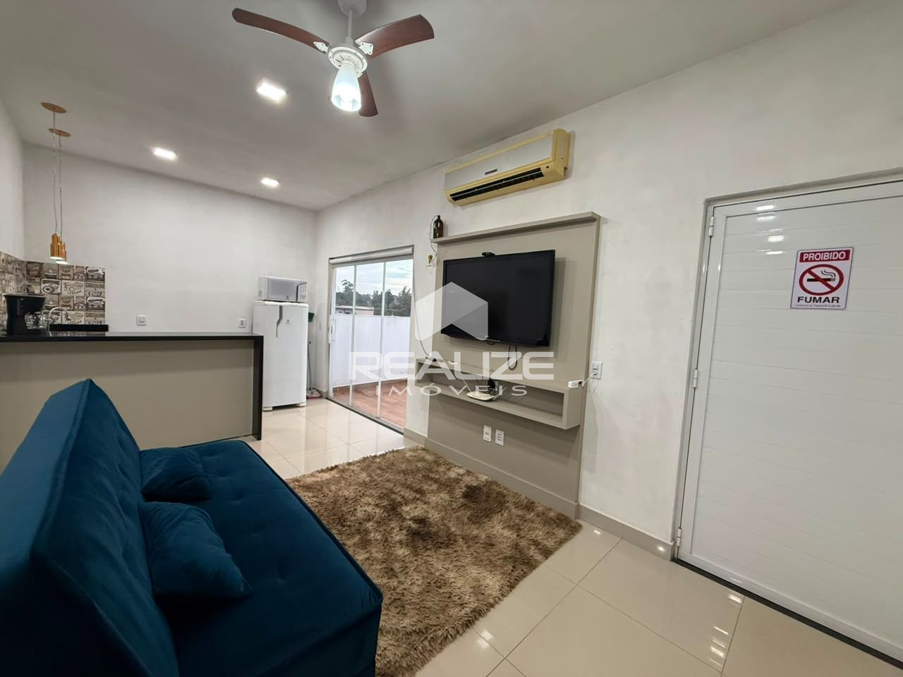 Sobrado à venda no Condomínio Residencial Volato, com 5 quartos, mobiliado.
