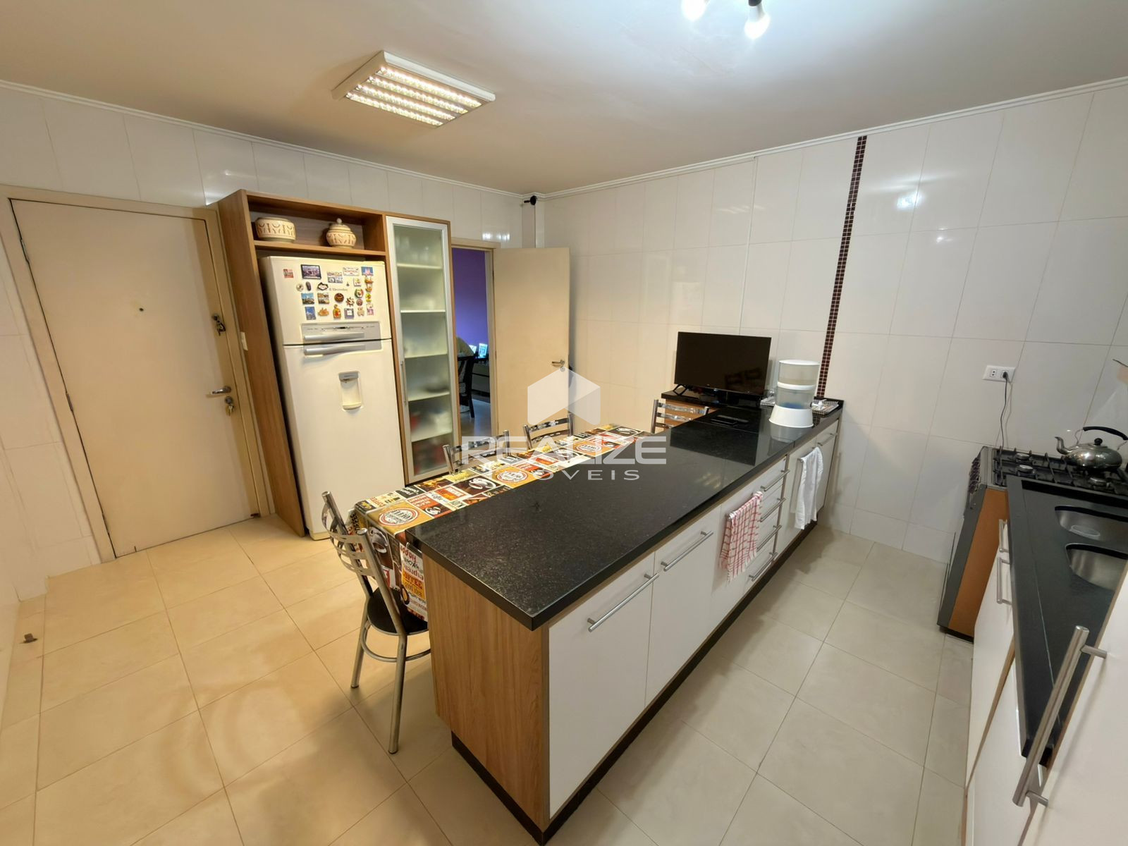 Prédio Comercial e Residencial à venda no Jardim das Nações.