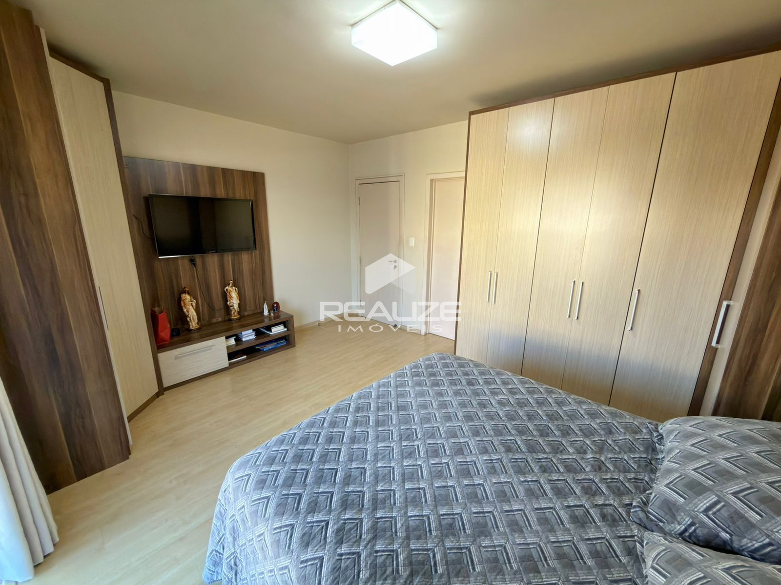 Prédio Comercial e Residencial à venda no Jardim das Nações.