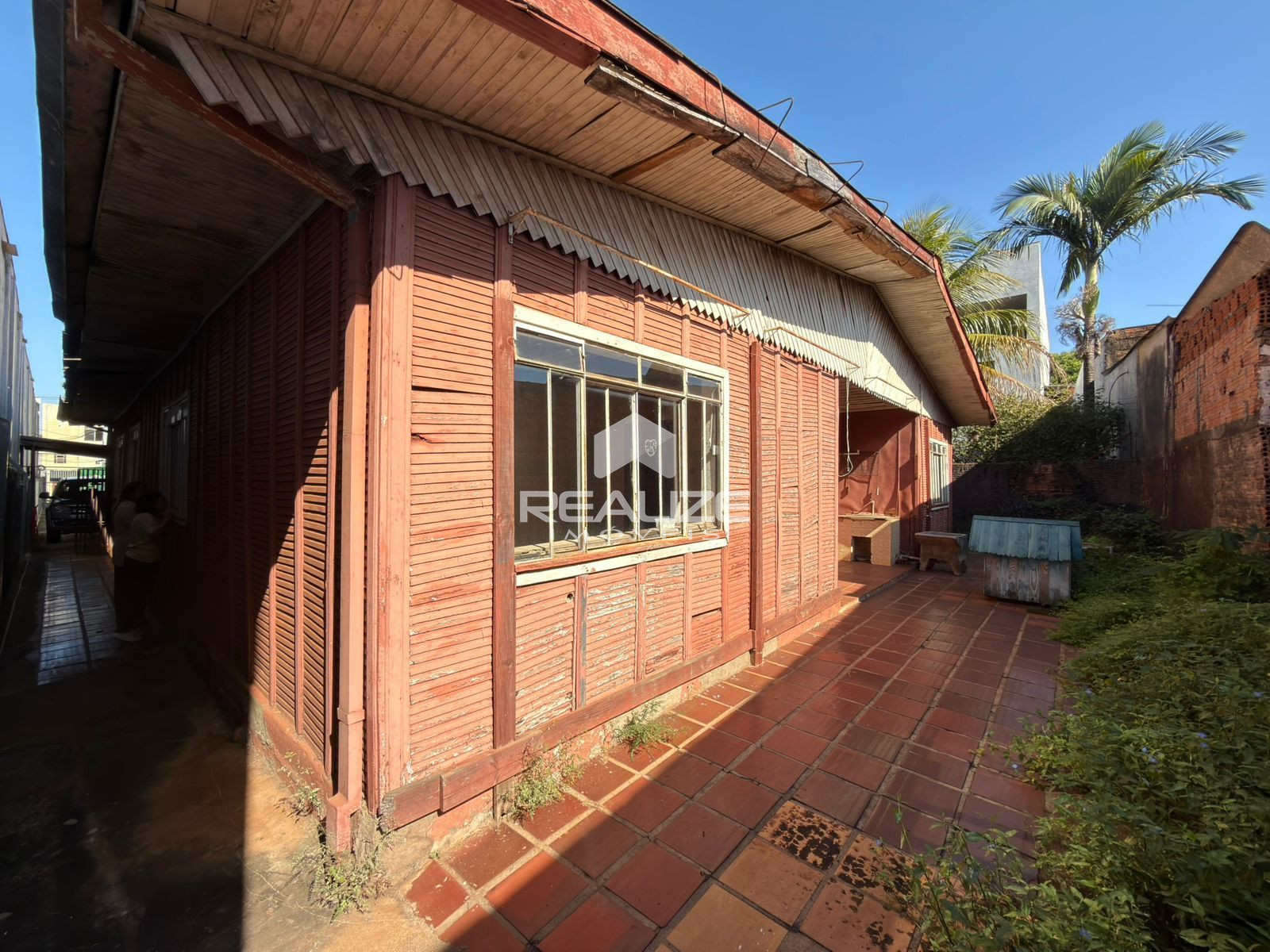 Prédio Comercial e Residencial à venda no Jardim das Nações.