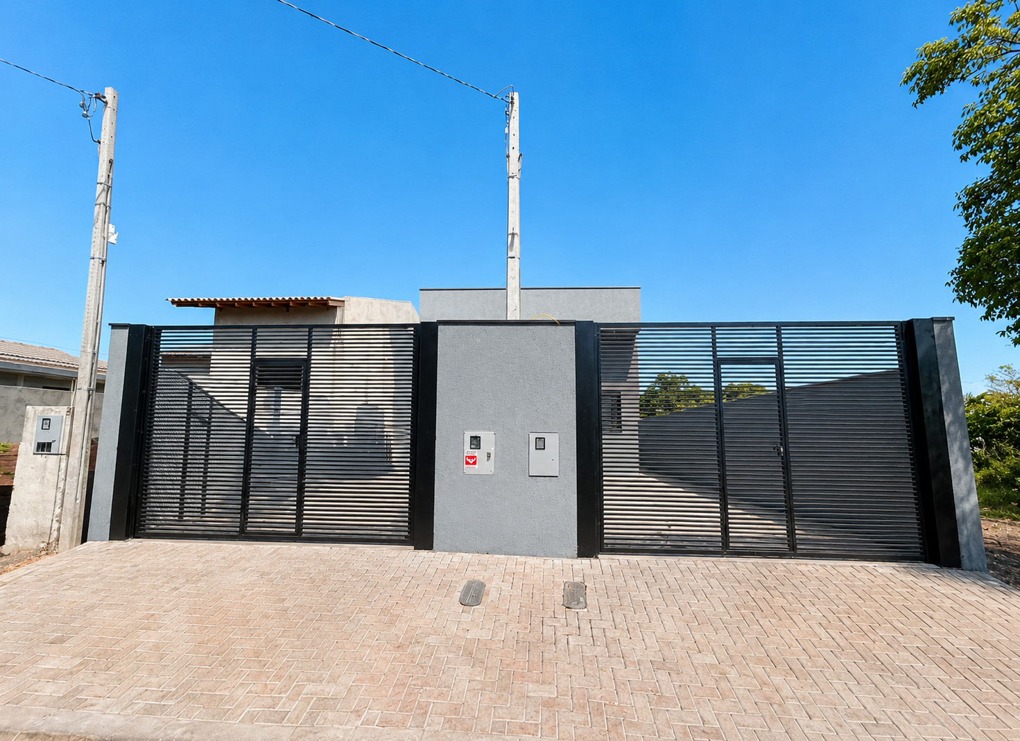Casa à venda no Jardim São Roque com 3 quartos. 