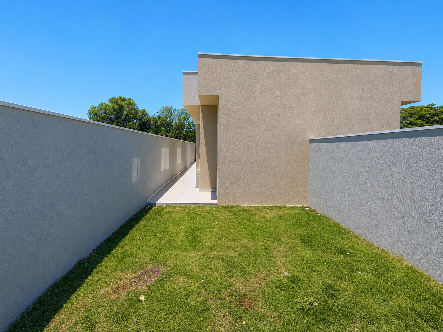 Casa à venda no Jardim São Roque com 3 quartos. 