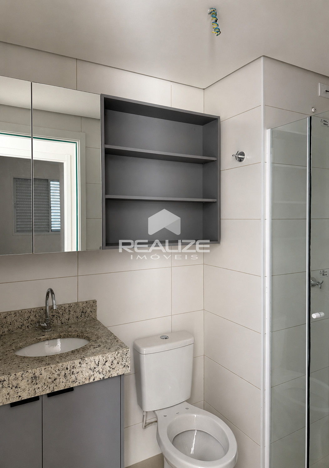 Apartamento venda no Residencial Royal Legacy com 2 quartos (sendo 1 sute).