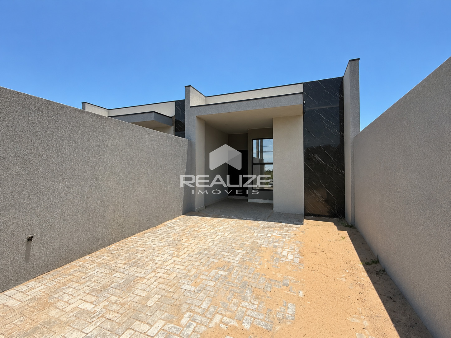 Casa à venda no Villa Floratta com 2 Quartos sendo (1 Suite). 