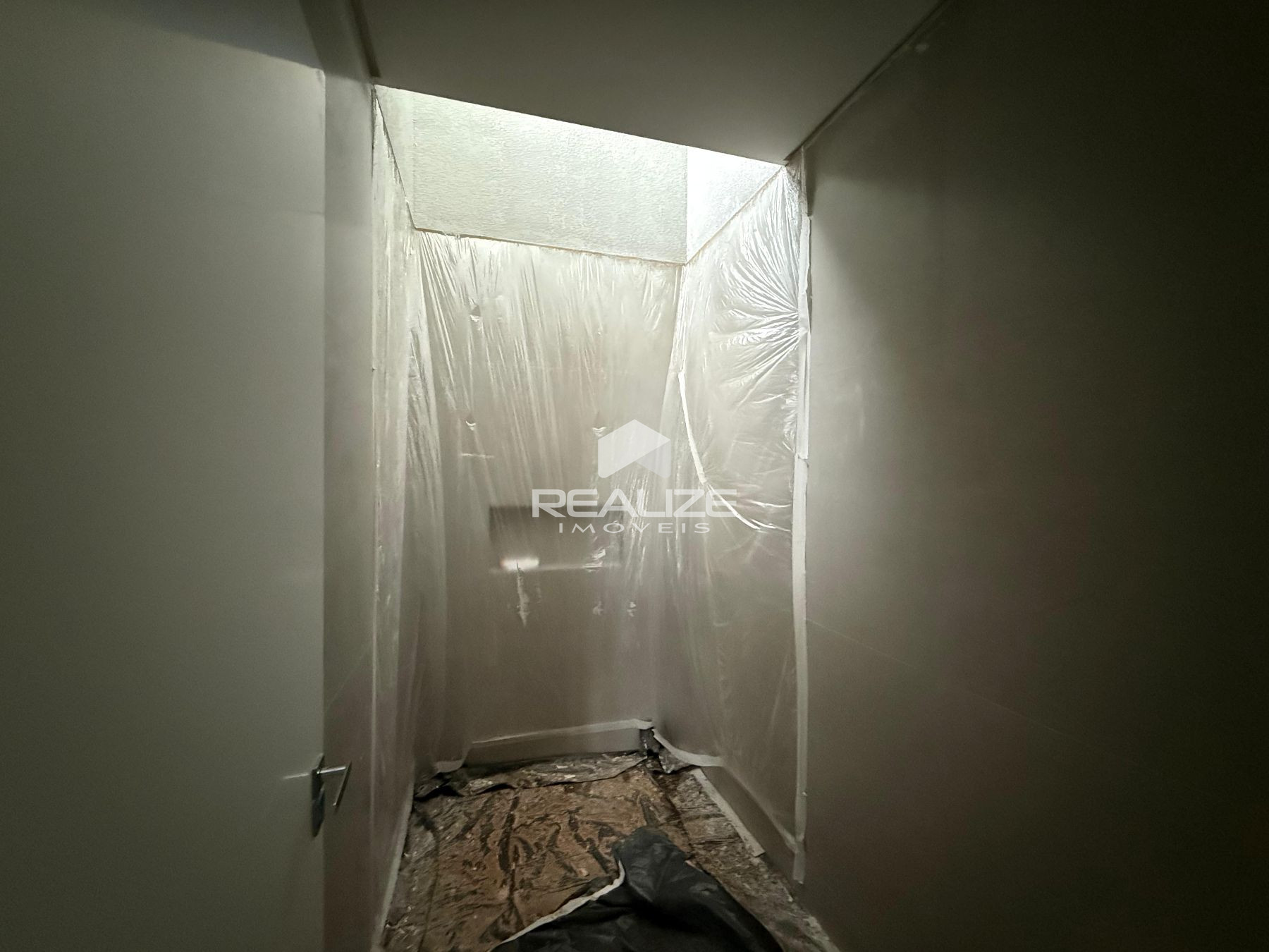 Casa venda no Villa Floratta com 2 Quartos sendo (1 Suite).