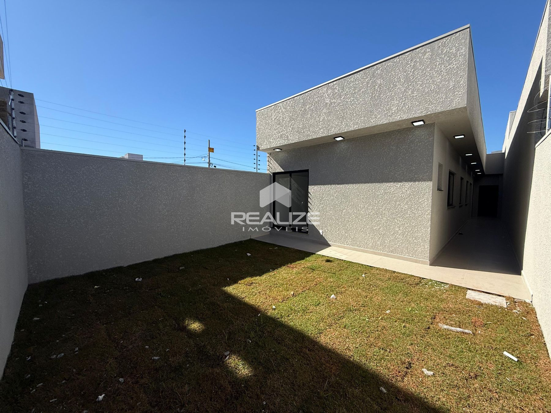 Casa venda no Parque dos Pioneiros com 3 quartos.