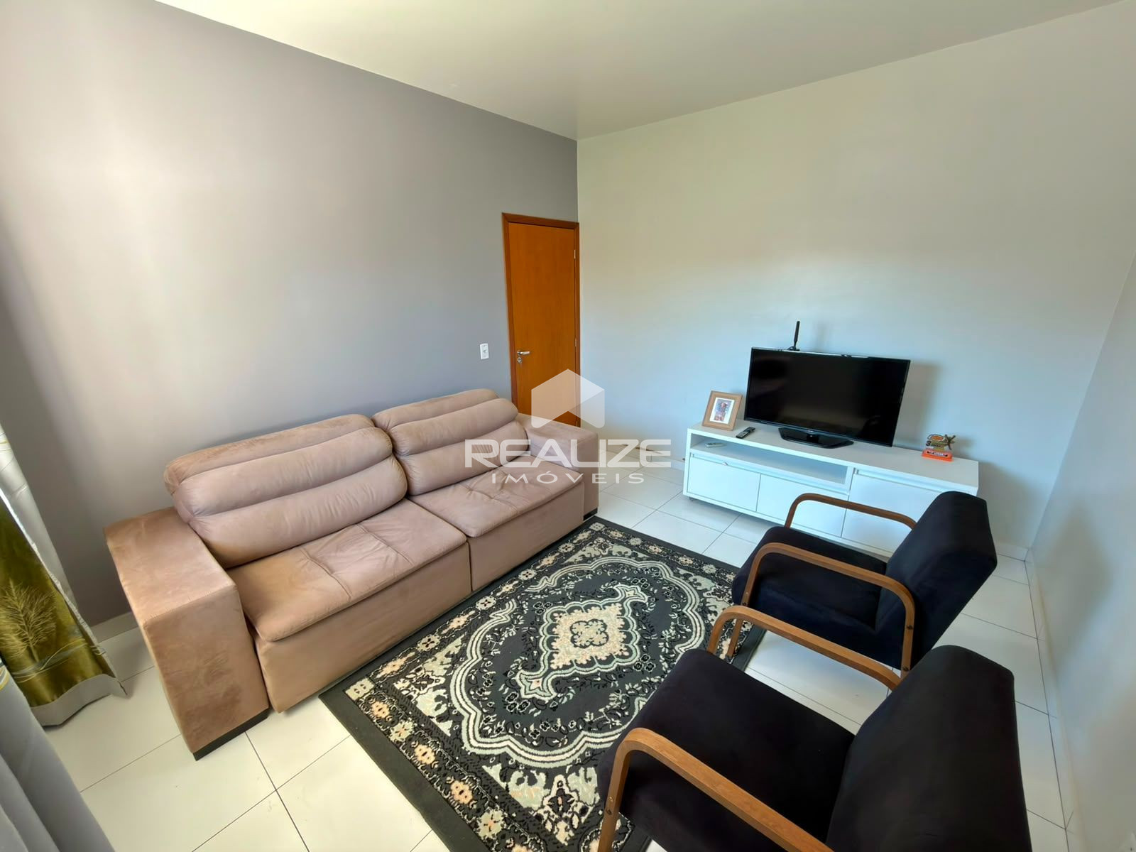 Casa à venda no Jardim Curitibano com 2 quartos