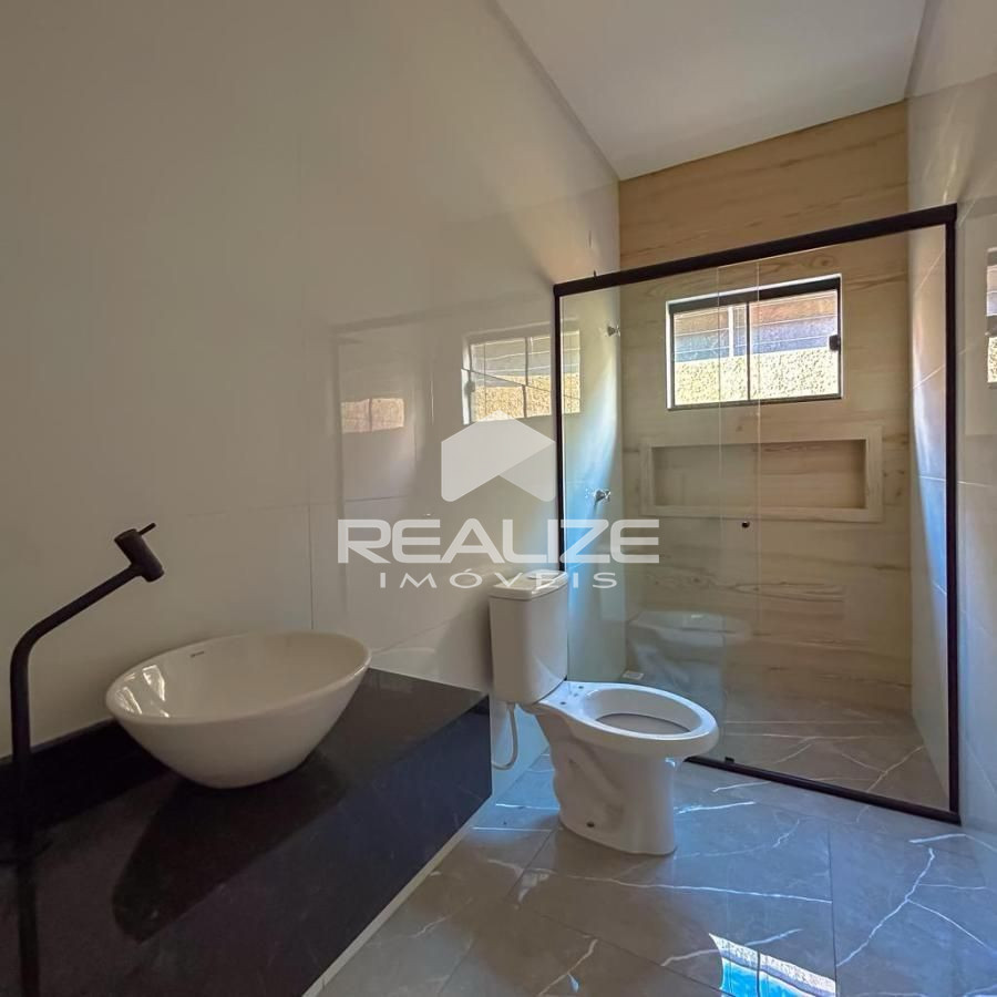 Casa à venda no Jardim Curitiba com 2 quartos (1 suíte)