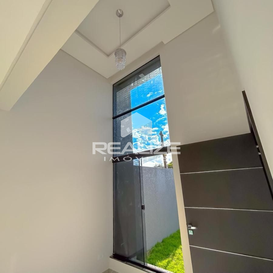 Casa à venda no Jardim Curitiba com 2 quartos (1 suíte)