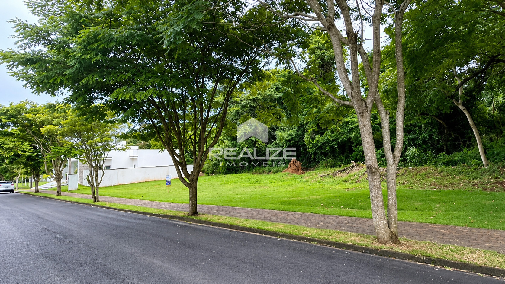 Terreno à venda com 360,00 m² no Condomínio Vila Conscientia, ...