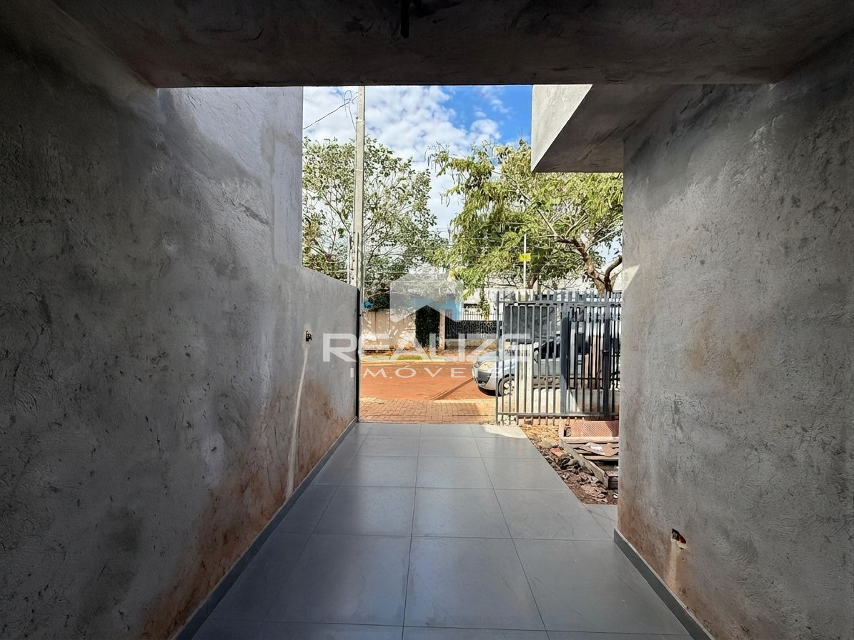 Casa à venda no Parque da Lagoa com 2 quartos (1 suíte). 