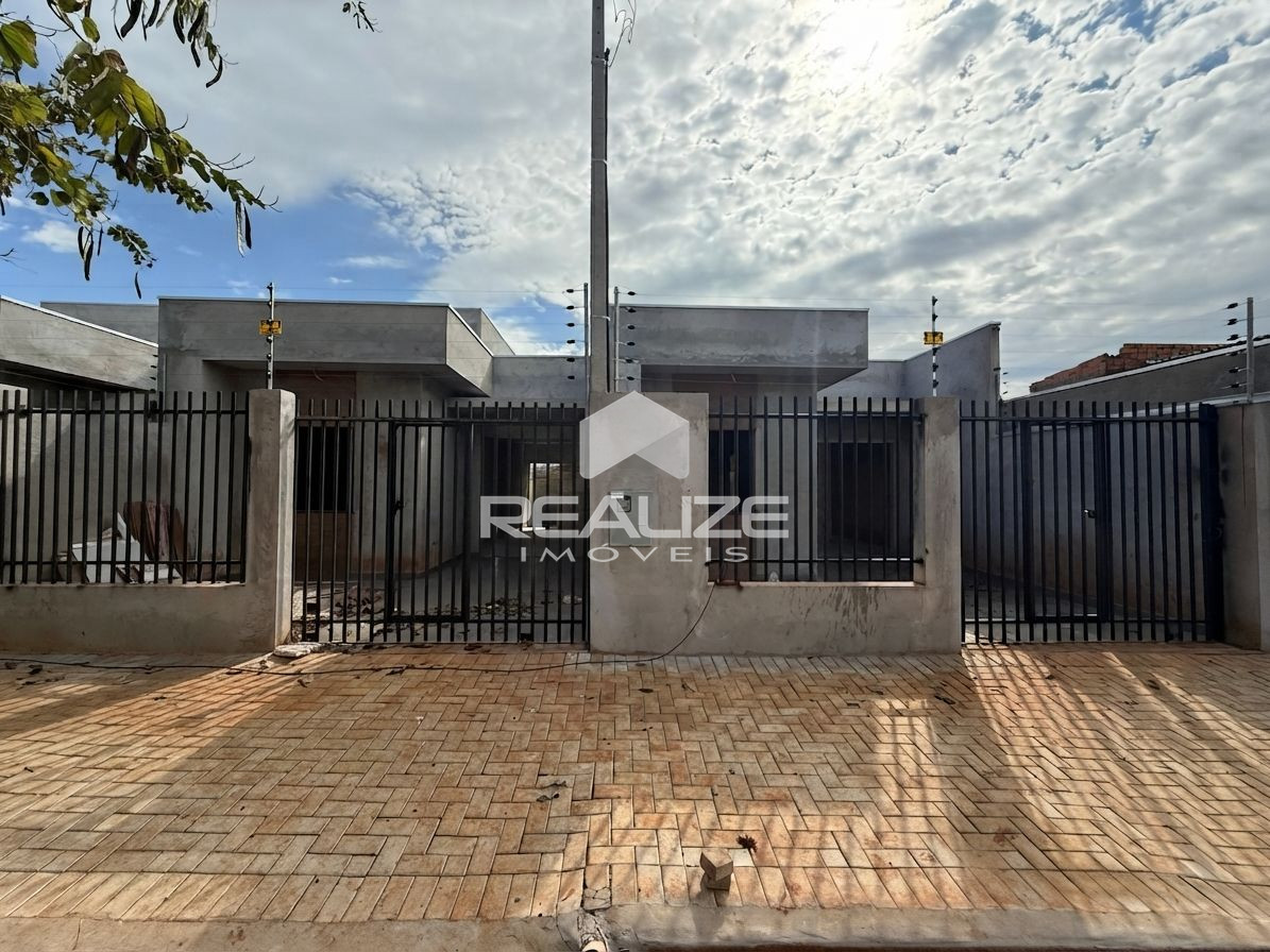 Casa à venda no Parque da Lagoa com 2 quartos (1 suíte). 