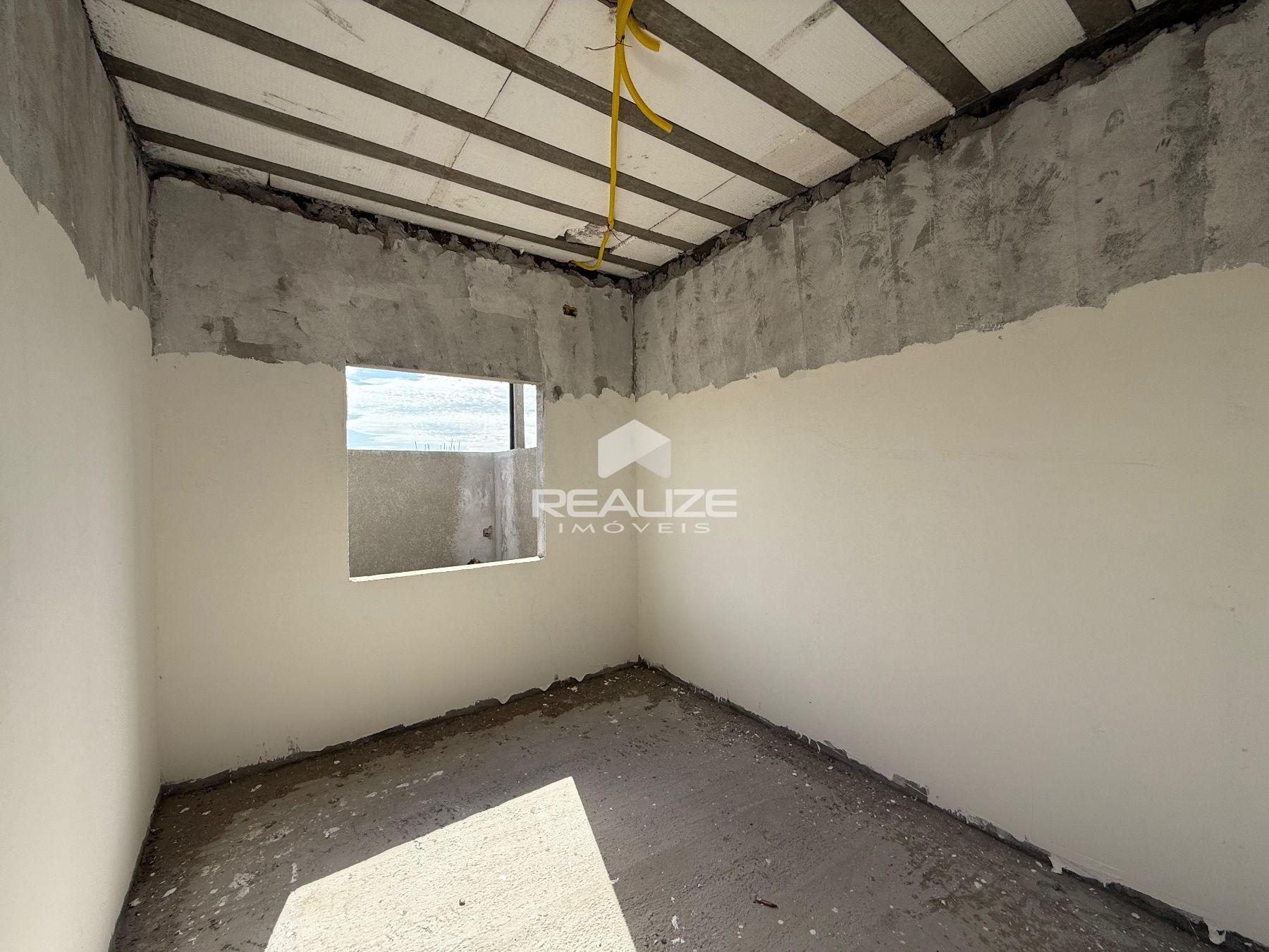 Casa venda no Parque da Lagoa com 2 quartos (1 sute).