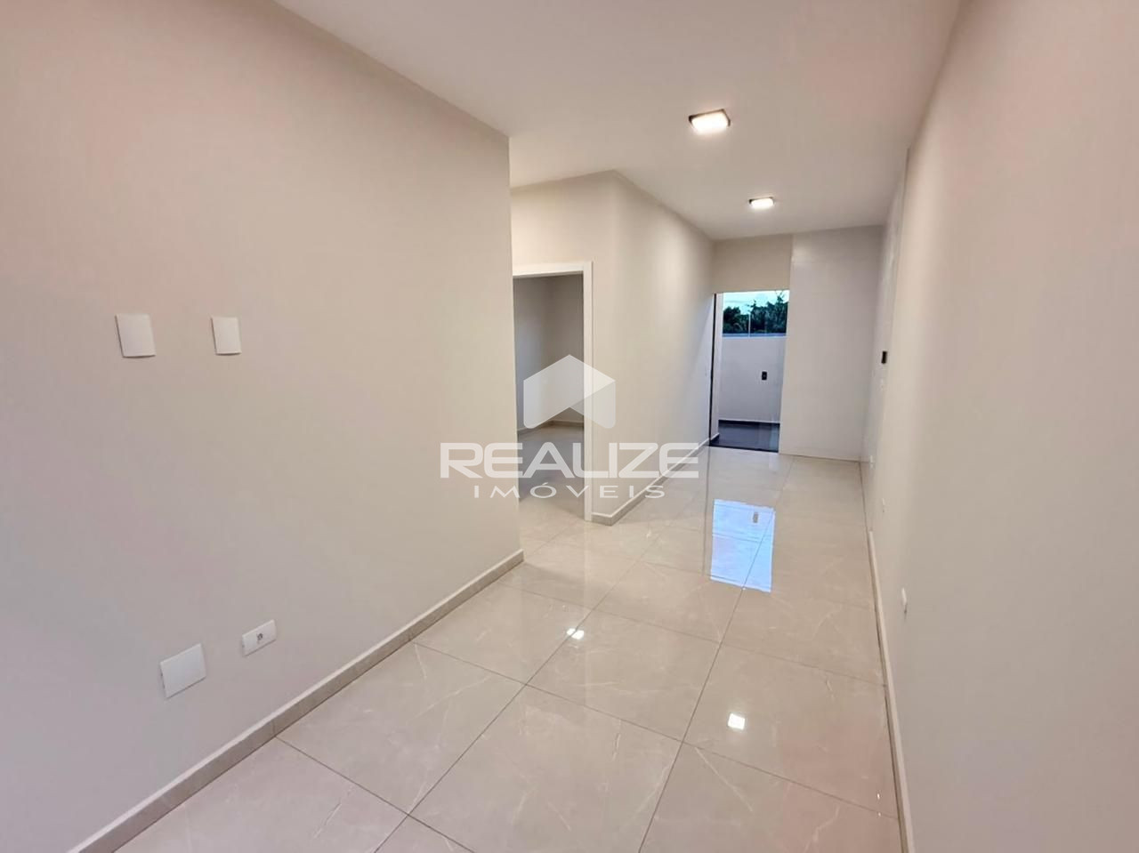 Casa à venda no Jardim Marcely com 2 quartos. 