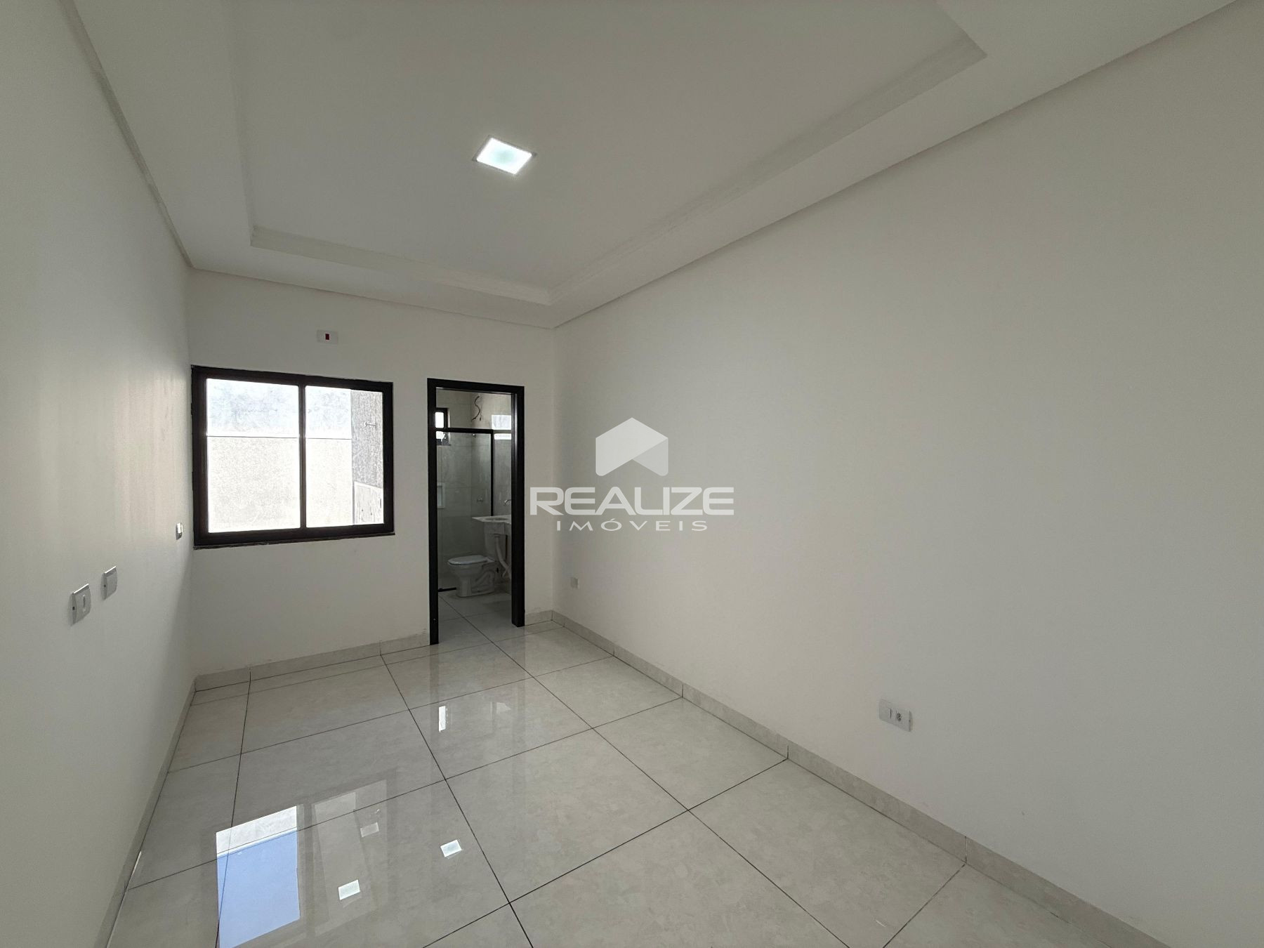 Casa à venda no Vila Maria com 2 quartos (1 suíte).