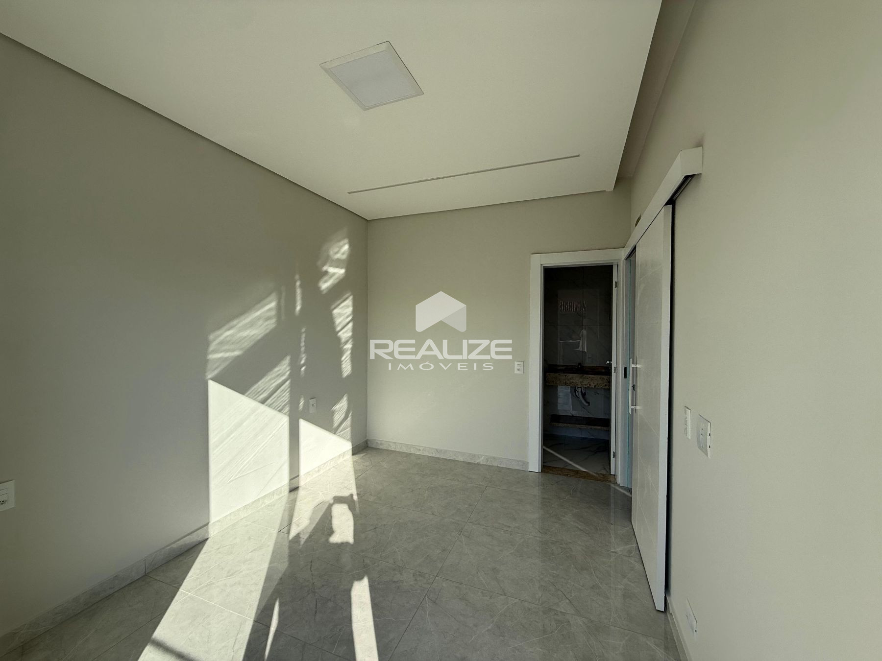 Sobrado à venda no Jardim Panorama com 3 quartos