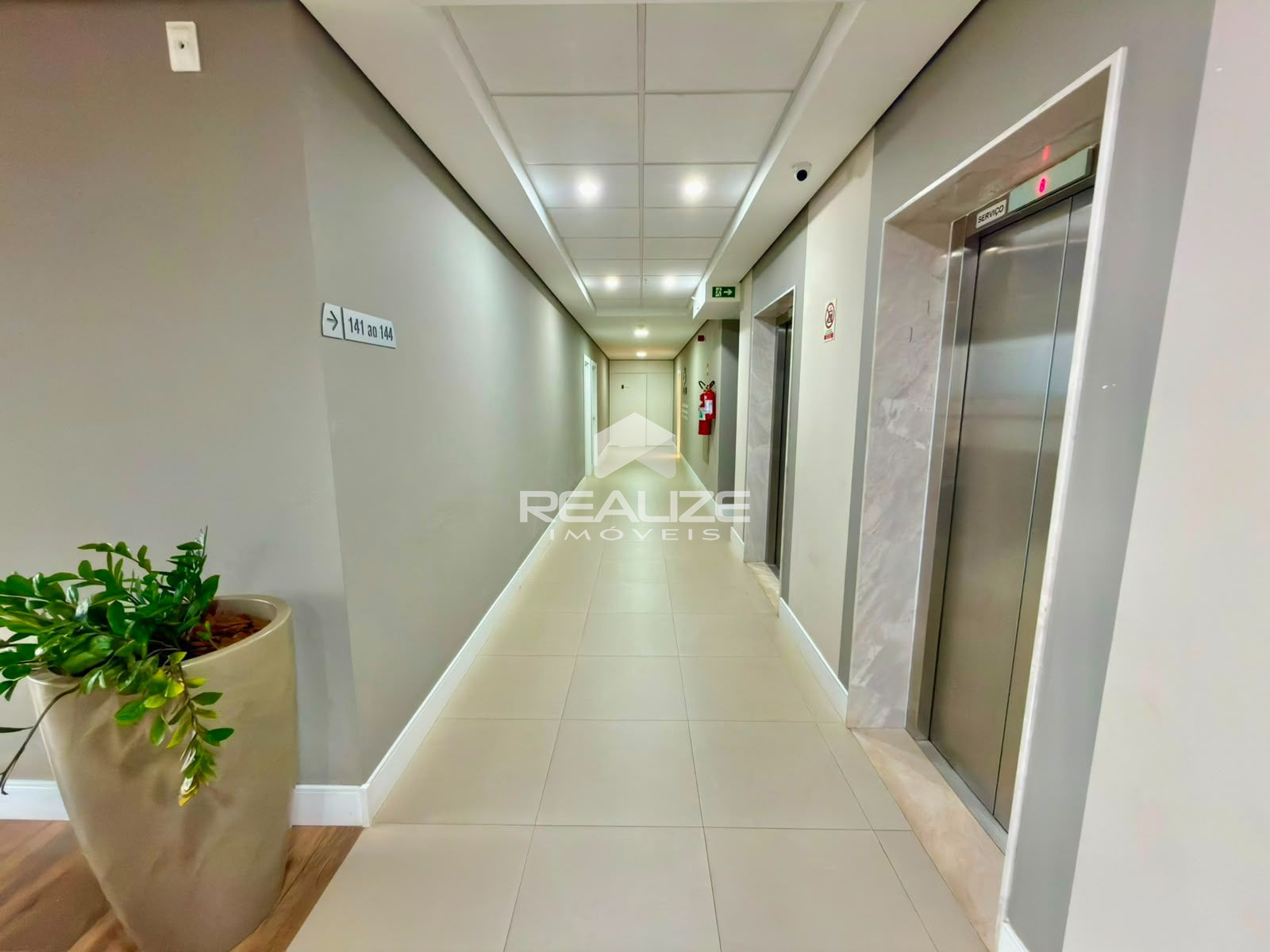 Sala Comercial À venda na Torre Marechal 