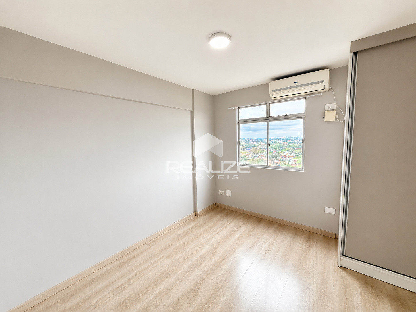Apartamento à venda no Edifício Cheverny com 1 Quarto 