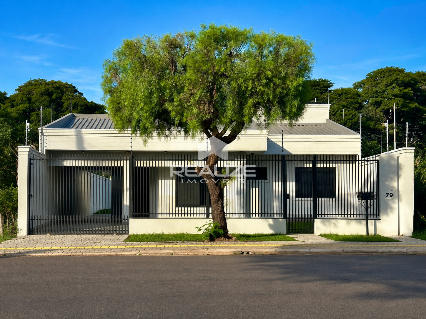 Casa à venda no Jardim Panorama com 3 quartos (2 Suítes) . 
