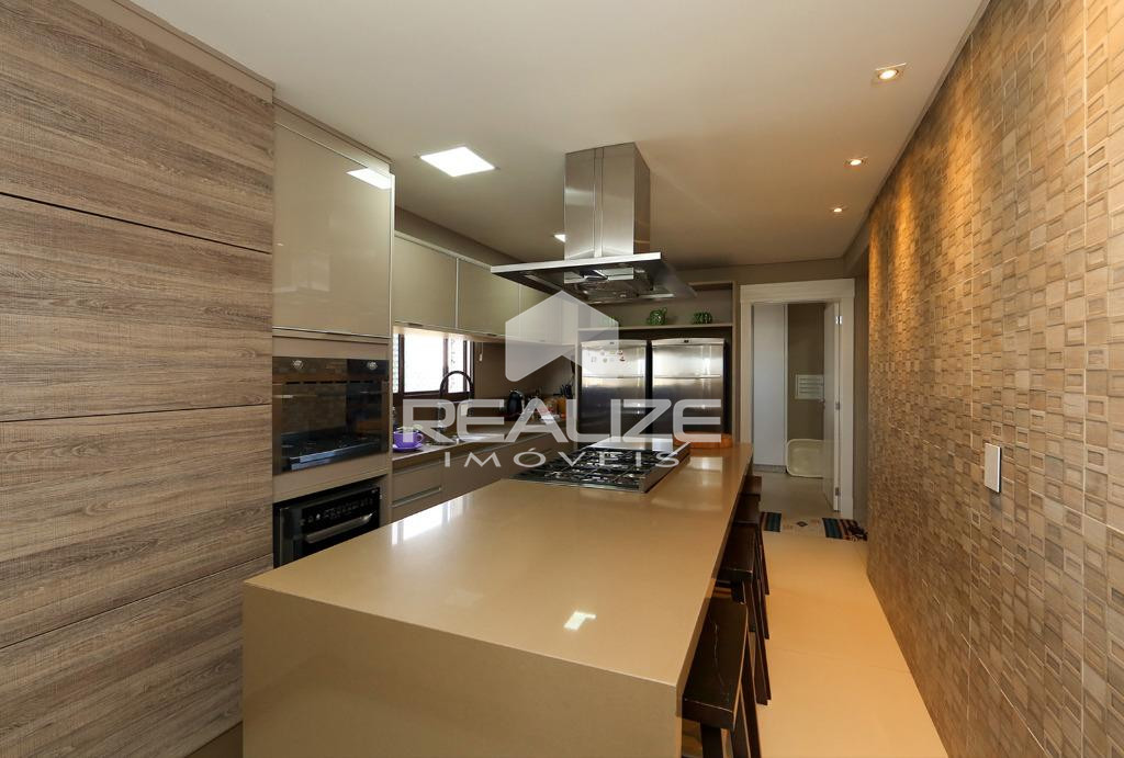 Apartamento à venda no Edifício Maison Royale 4 Quartos (3 Suítes).