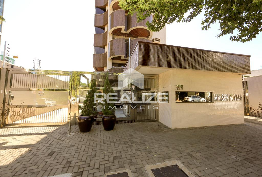 Apartamento à venda no Edifício Maison Royale 4 Quartos (3 Suítes).
