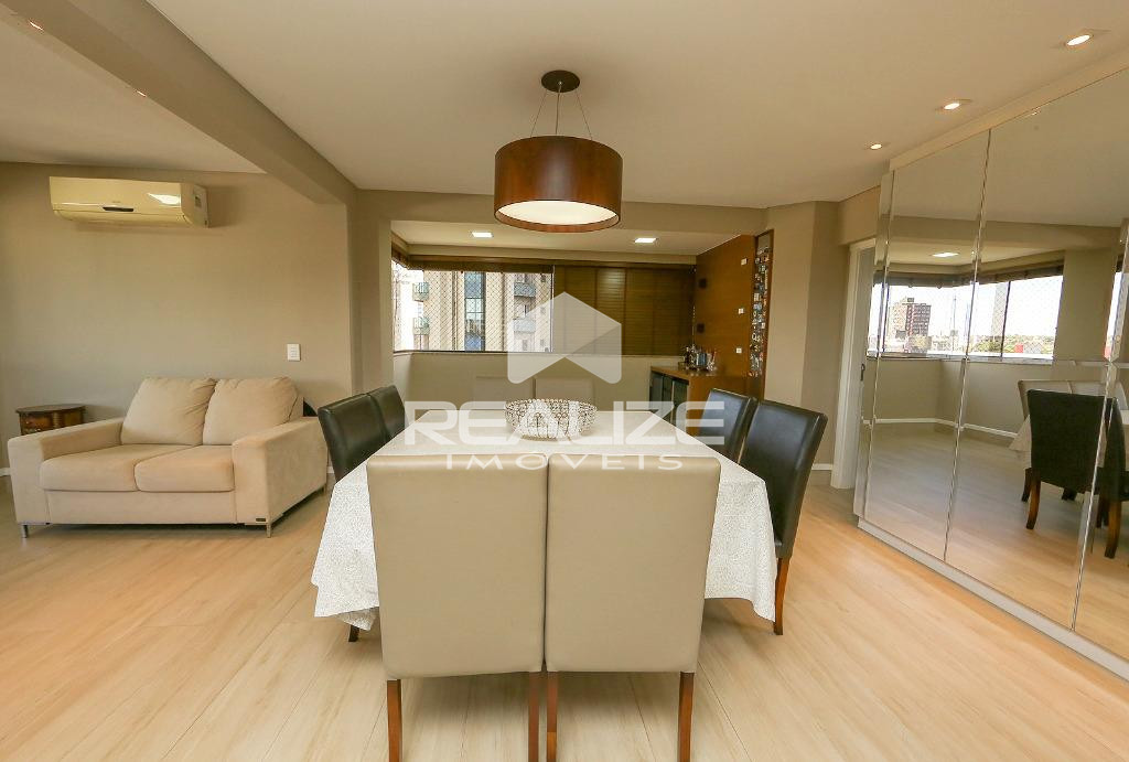 Apartamento à venda no Edifício Maison Royale 4 Quartos (3 Suítes).