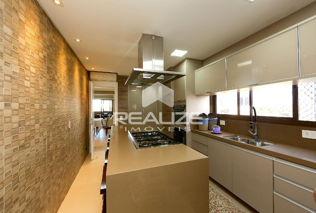 Apartamento à venda no Edifício Maison Royale 4 Quartos (3 Suítes).