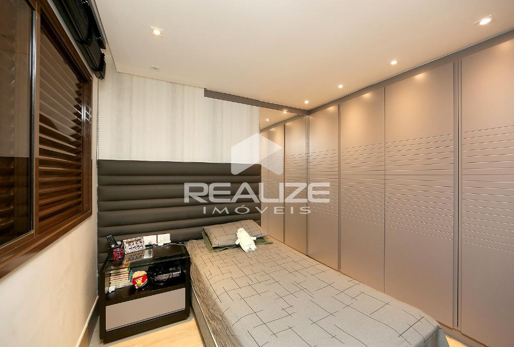 Apartamento à venda no Edifício Maison Royale 4 Quartos (3 Suítes).