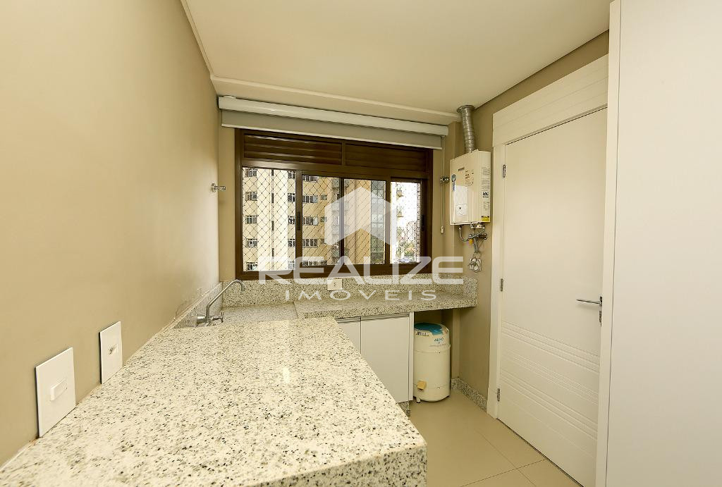 Apartamento à venda no Edifício Maison Royale 4 Quartos (3 Suítes).