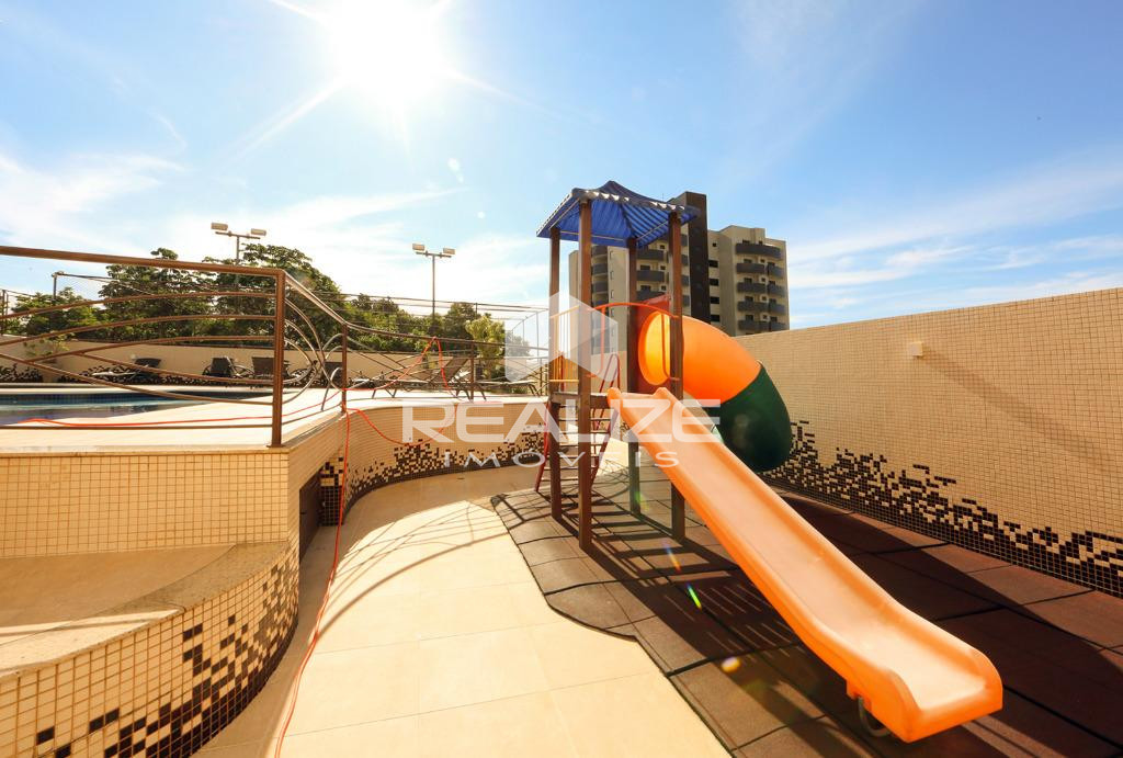 Apartamento à venda no Edifício Maison Royale 4 Quartos (3 Suítes).