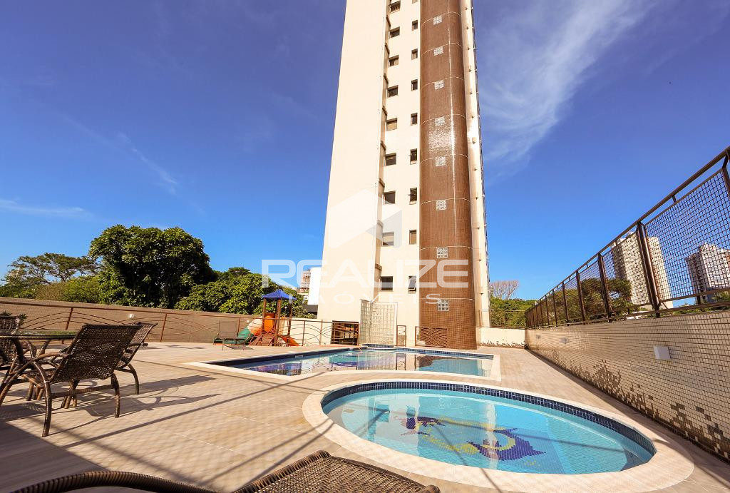 Apartamento à venda no Edifício Maison Royale 4 Quartos (3 Suítes).