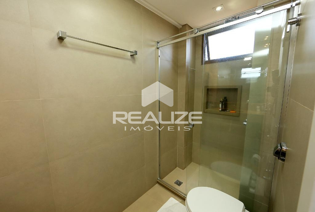 Apartamento à venda no Edifício Maison Royale 4 Quartos (3 Suítes).