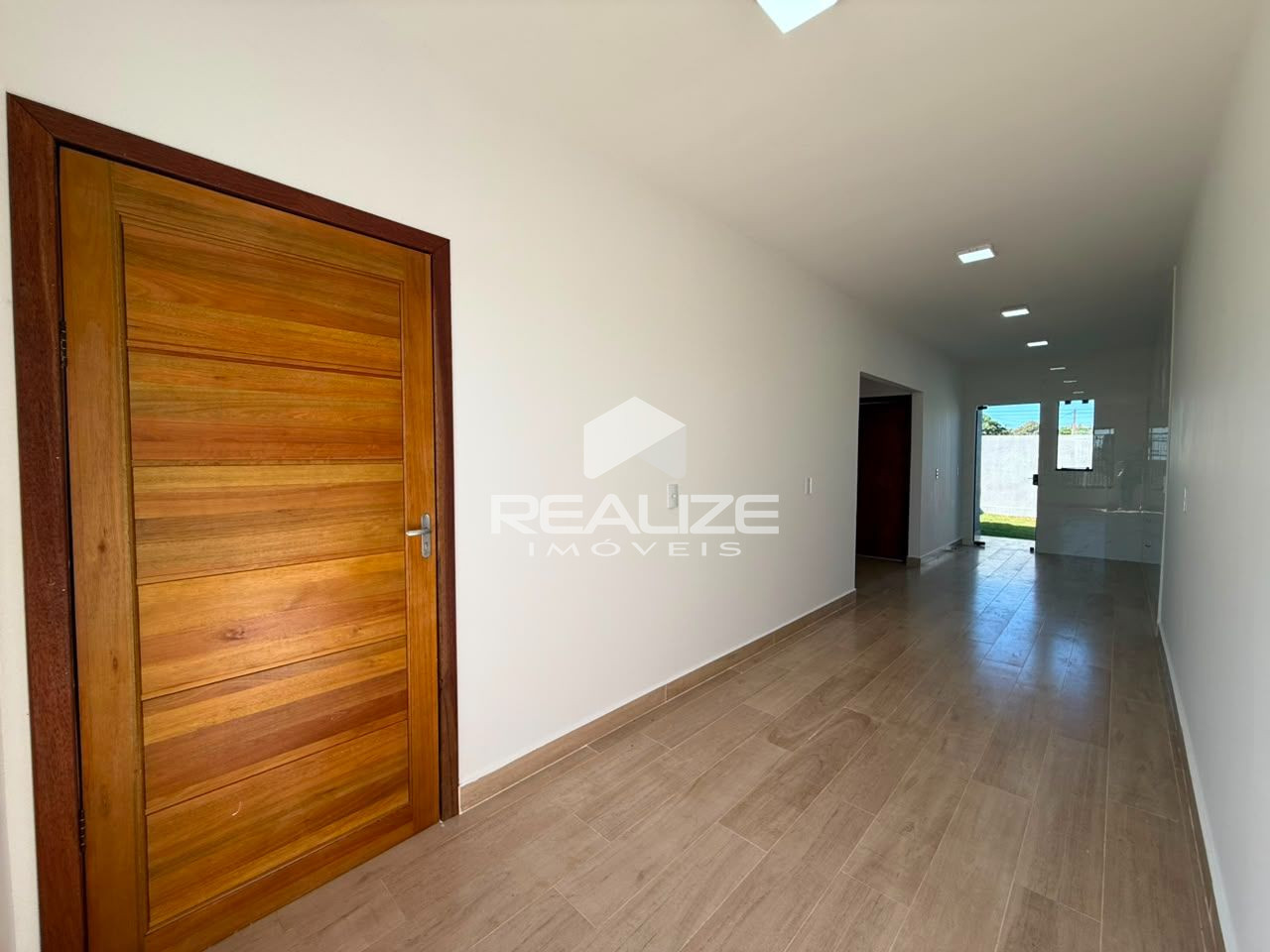 Casa à venda no Jardim Dona Brida com 2 quartos.