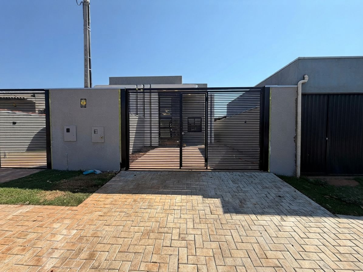 Casa à venda no Jardim das Oliveiras com 2 quartos (1 Suite). 